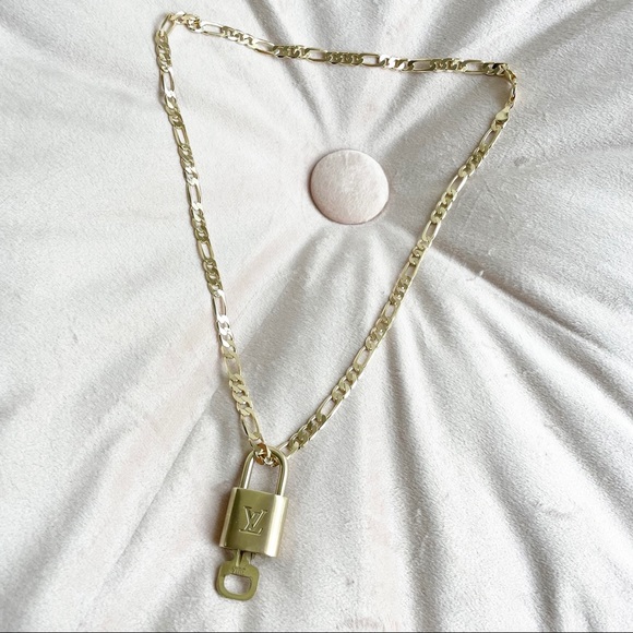 Louis Vuitton 14k Padlock & Key Necklace Set - Picture 5 of 8